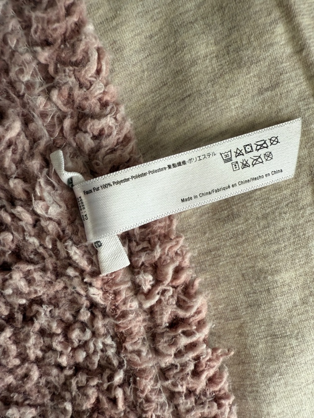 Soft Fuzzy Throw Blanket - Picture 13 of 13
